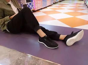 我也擁有今年最流行的襪子鞋了